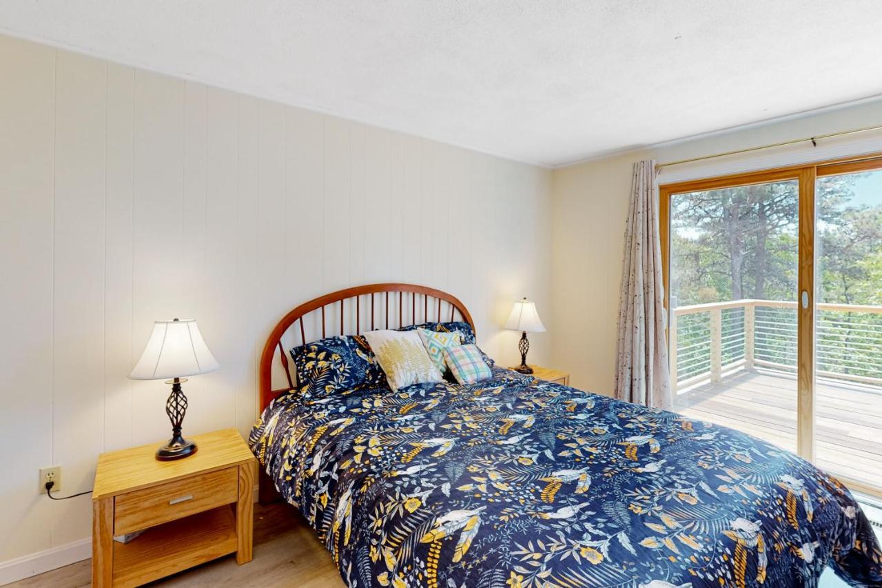 Tall Pines Villa Wellfleet Exterior photo